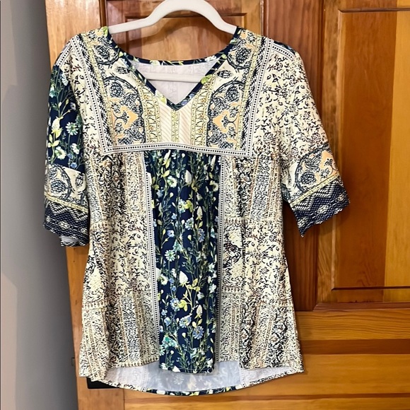 NWOT Blue and Yellow Relaxed Blouse with V-Neck - Picture 3 of 3